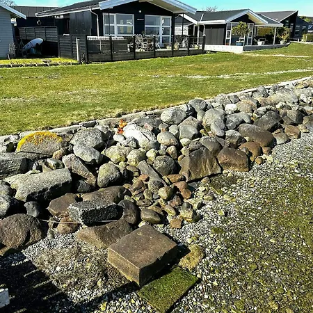 Fjord-side In By The Water بيت للعطل