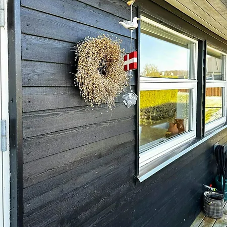 بيت للعطل Fjord-side In By The Water