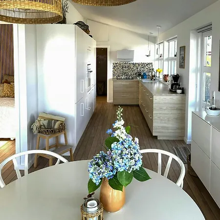 Fjord-side In By The Water * Munkebo